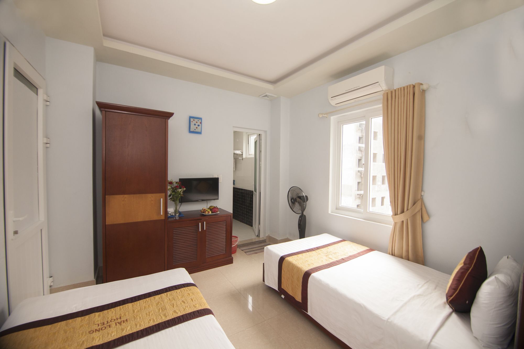 Hai Long Hotel Cat Ba Dong Khe Sau Exteriör bild